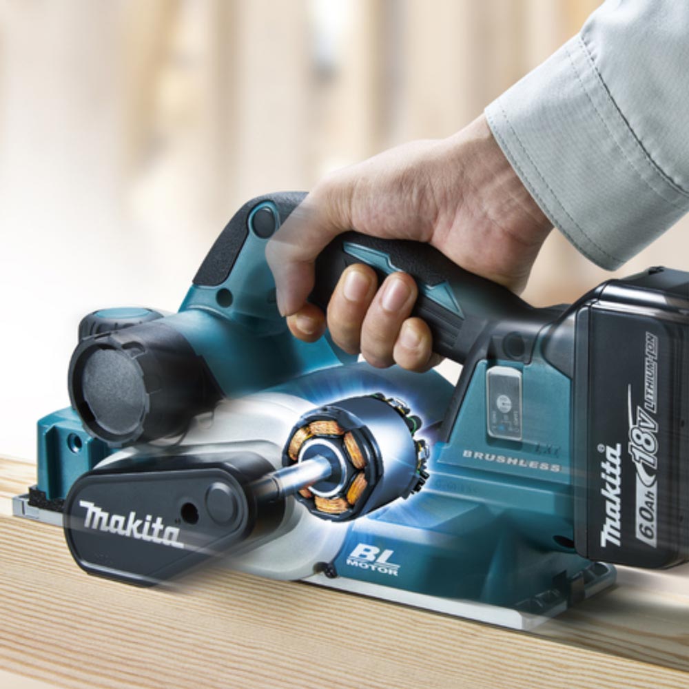 ☆比較的綺麗です☆makita マキタ 82ｍｍ 18V充電式カンナ KP181DZ 本体のみ 木工用 研磨 かんな 63113